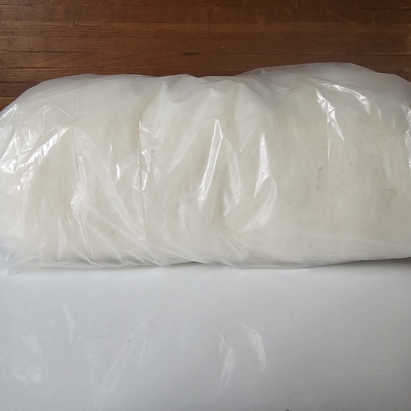 Handmade Other - Shetland Wool Roving White Wool Bump 4 Ounces